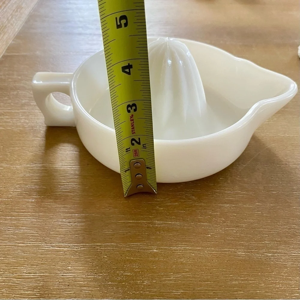 VINTAGE SUNKIST Milk Glass Citrus Fruit Juicer, Made in USA